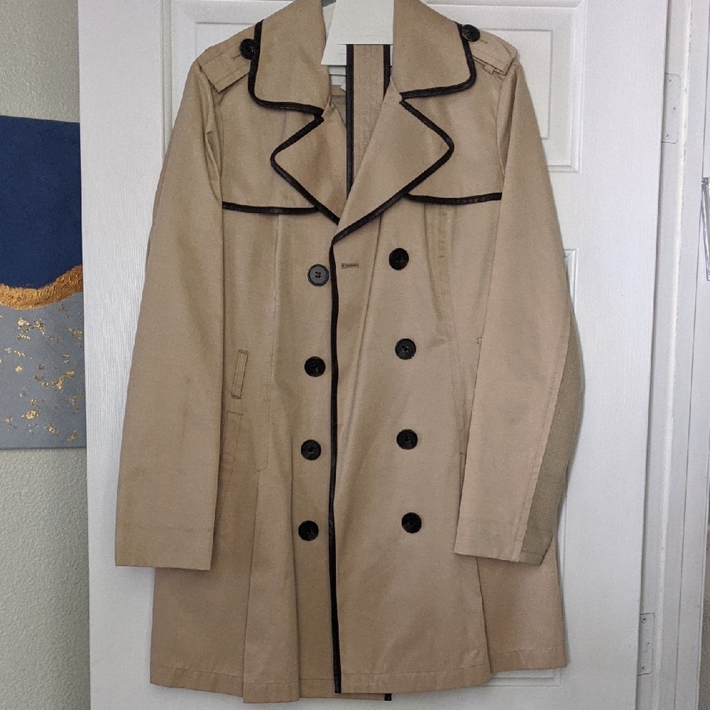 Tan and Brown Double-Breasted Trench Coat with Contrasting Lapels